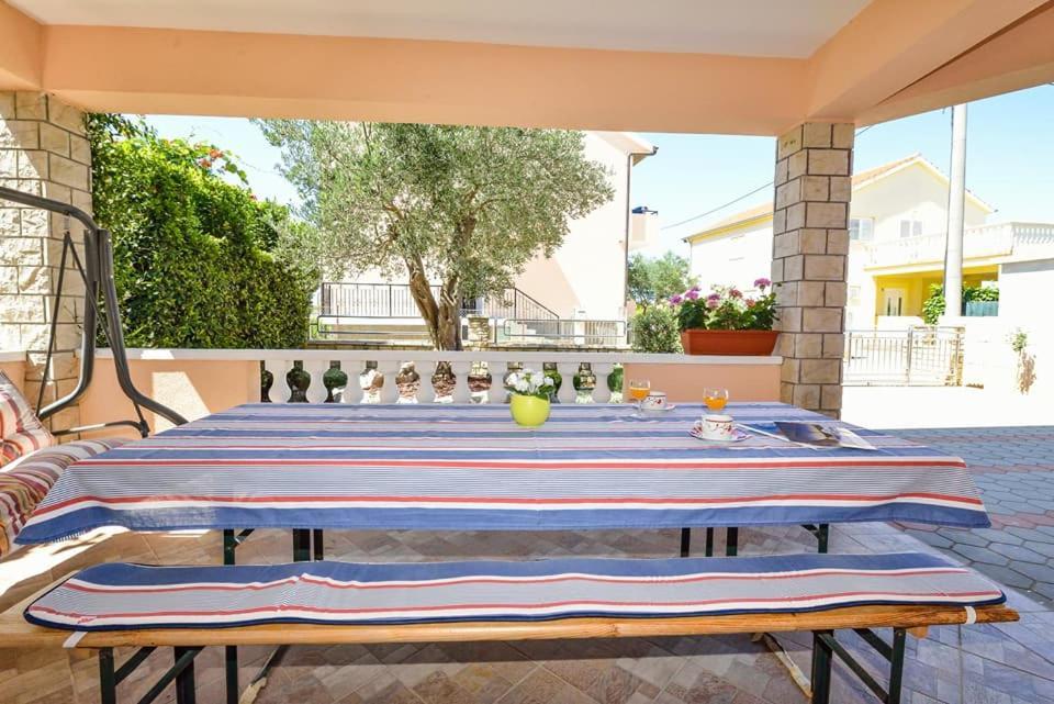 Sreca Apartment Near Beach With Bbq Bibinje Exterior photo